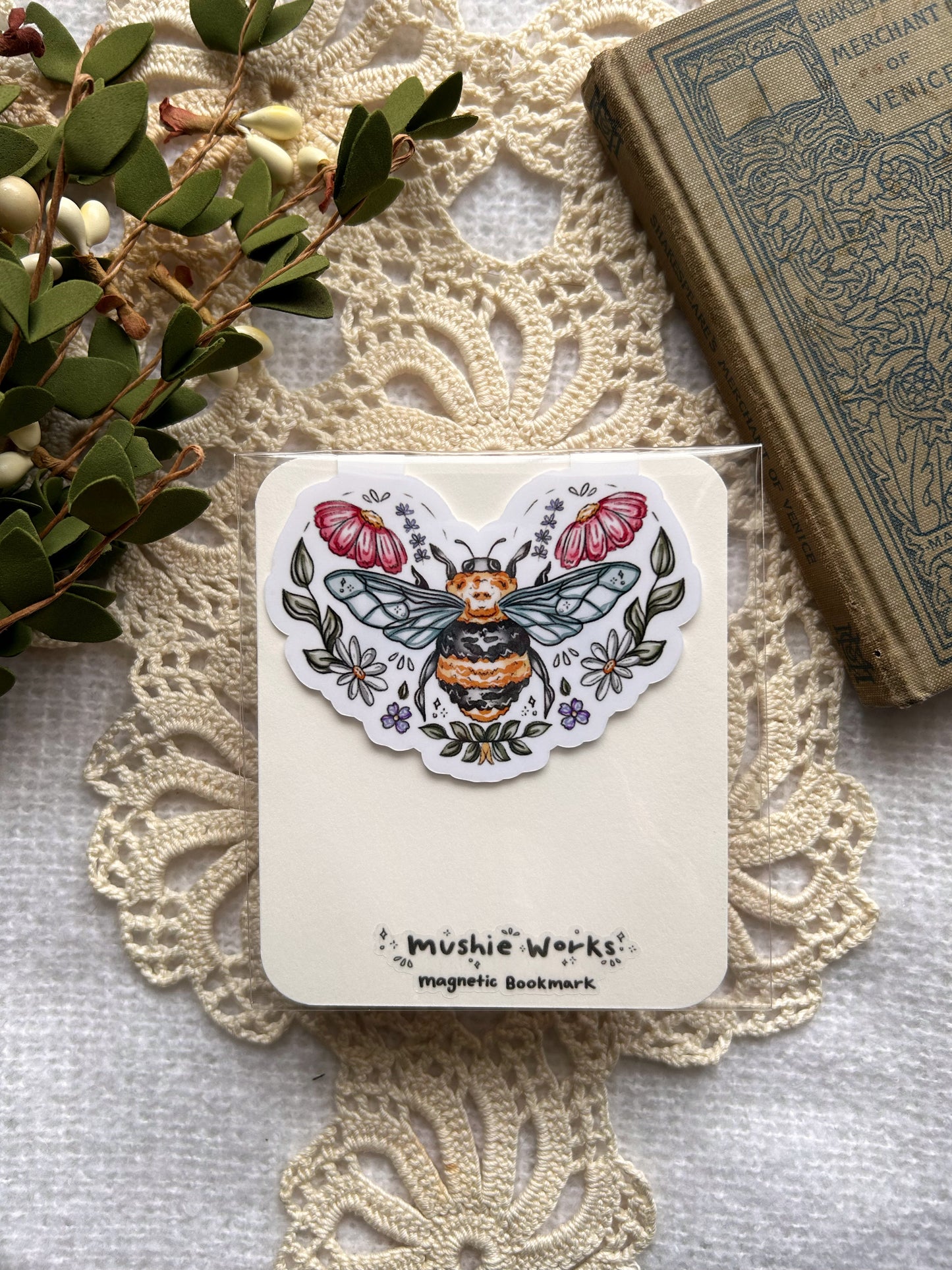 Floral Bee Bookmark (magnetic)