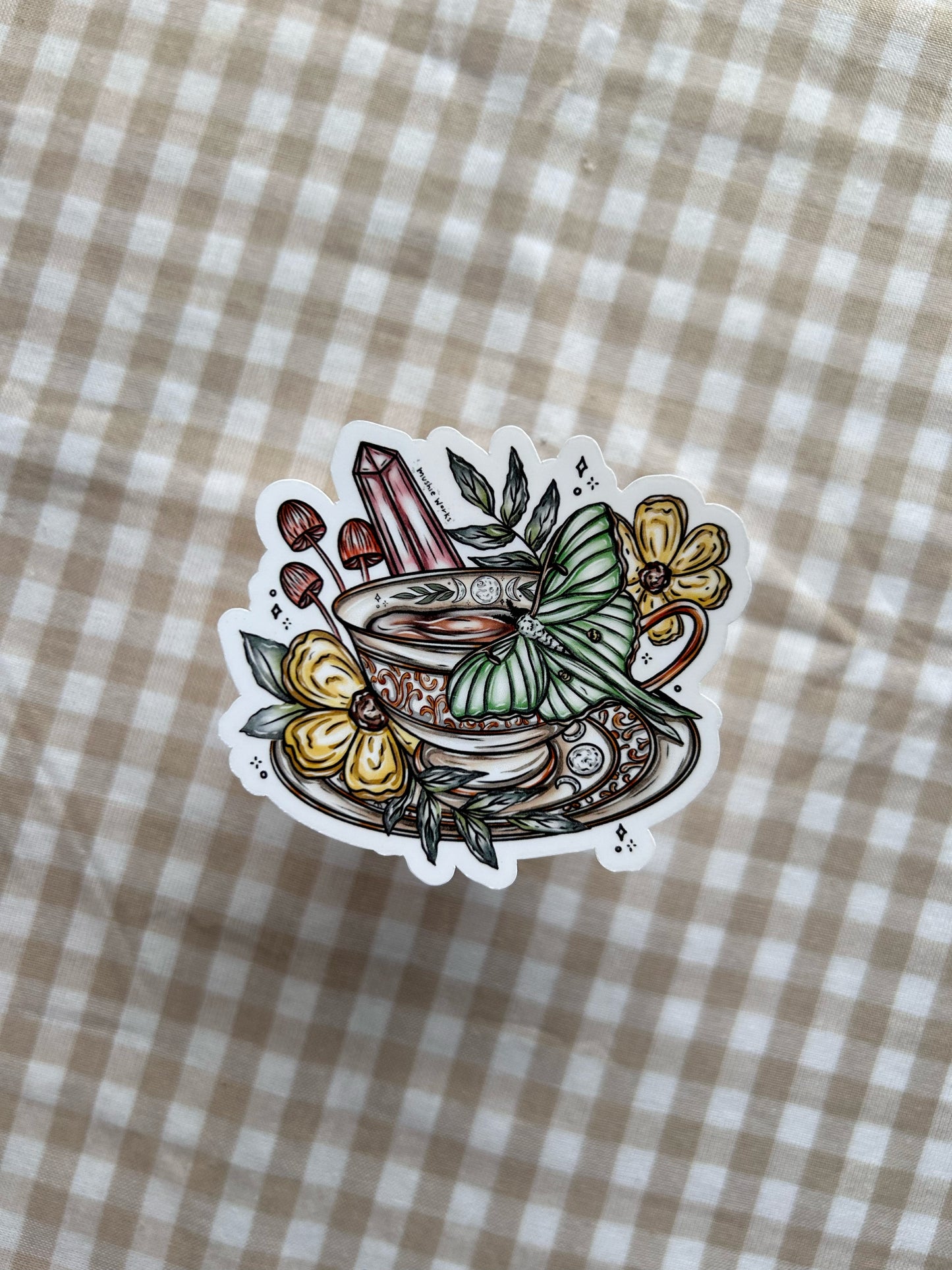 Luna Tea Cup Vinyl